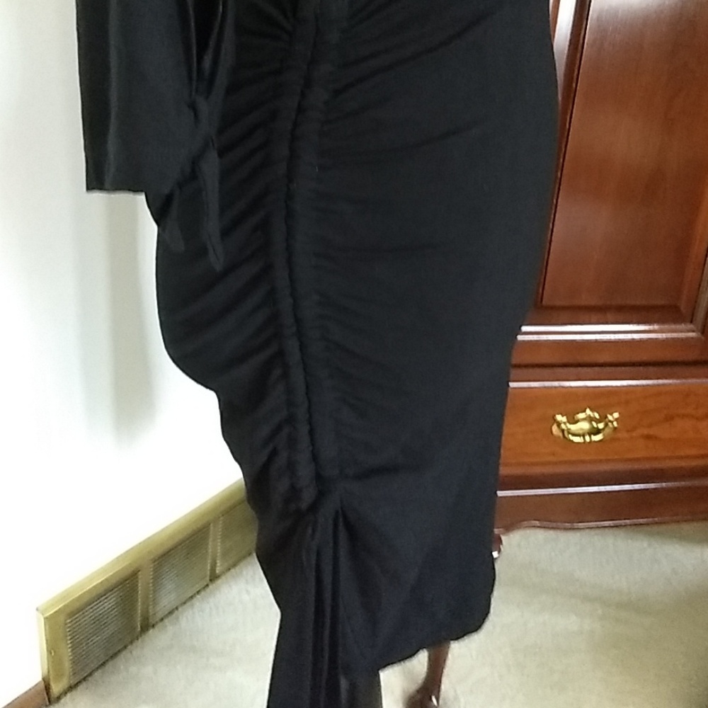 Cache Dress - Picture 5 of 8